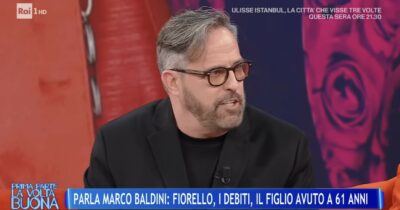 Copertina di “Ludopatico dopo una bugia per coprire una situazione più scabrosa. Con i soldi persi avrei potuto far giocare Messi in giardino”: le confessioni di Marco Baldini