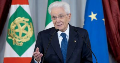 Copertina di Strage di Capaci, Mattarella: “Dare continuità all’opera di sradicamento della mafia. Vanno colte le sue trasformazioni”