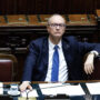 Copertina di “Valditara strizza l’occhio alla crociata anti-lgbt”: dubbi e critiche sulla richiesta del consenso dei genitori per l’educazione sessuale a scuola