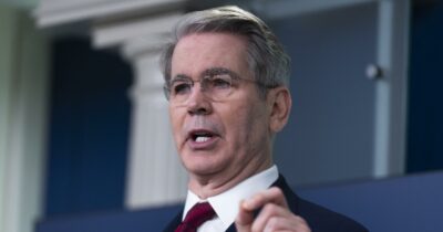 Copertina di Tesoro Usa: “Trattativa sui dazi con la massima pressione, attendiamo accordi nelle prossime ore”