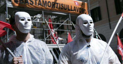 Copertina di I sanitari che fanno ispezioni sui luoghi di lavoro? Pochi per garantire controlli: “Italia molto al di sotto della media Ue”