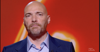 Copertina di “Ho lasciato la tv perché volevo essere scomodo, volevo crearmi dei problemi per cercare la soluzione e così ho trovato la felicità”: parla l’ex Mtv Andrea Pezzi
