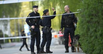 Uppsala, arrestato un giovane. Media: “Sparatoria legata a guerra tra bande”. Le vittime avevano tra i 15 e i 20 anni