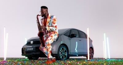 Copertina di Giornata internazionale del Jazz, Honda la celebra con Otis Lawrence. E con la…Jazz e:HEV