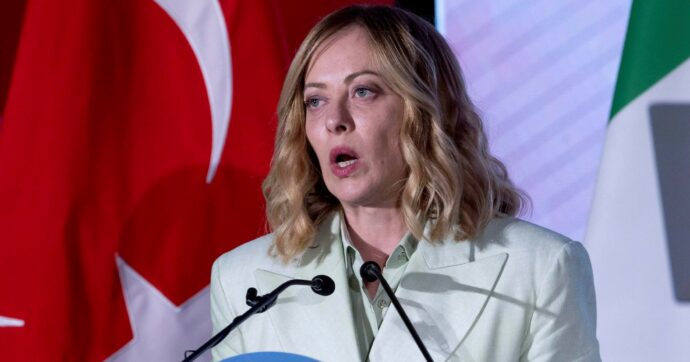 Che miseria la festa del lavoro declassato a ponte e concertone