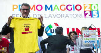 Landini dal palco: "Non è il momento per le spese in armi ma per la tutela della salute" - Video