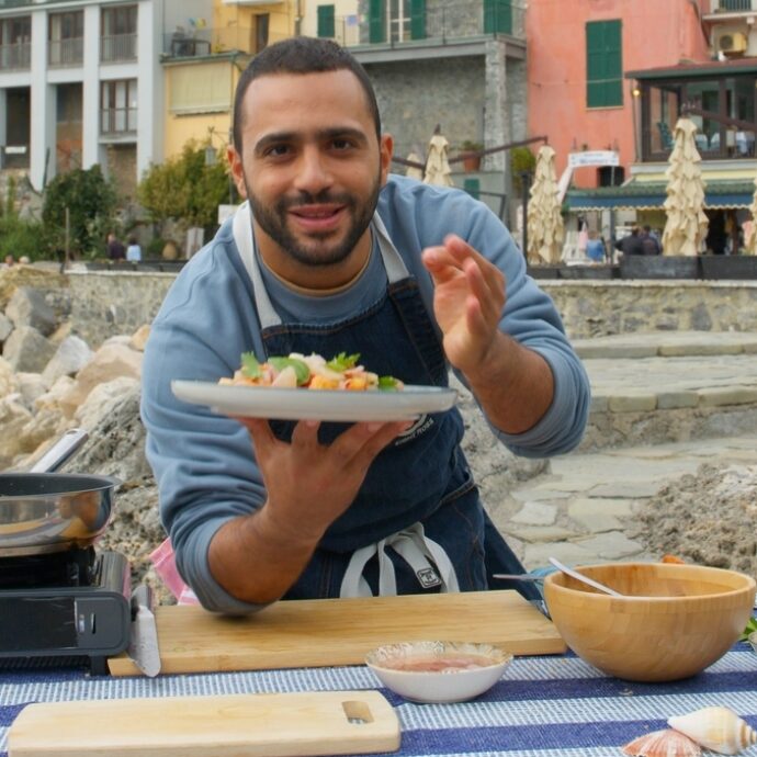 “In cucina cadevo in tentazione e ho preso 5 kg, ma ora dieta! Il piatto top dell’estate è la panzanella col tonno fresco”: Ruben il cuoco “nato” durante il lockdown