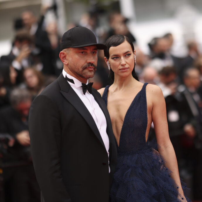 “Mi ha drogato e aggredito sessualmente”: lo stilista Riccardo Tisci denunciato a New York. Lui nega: “Accuse false e ingiuste”