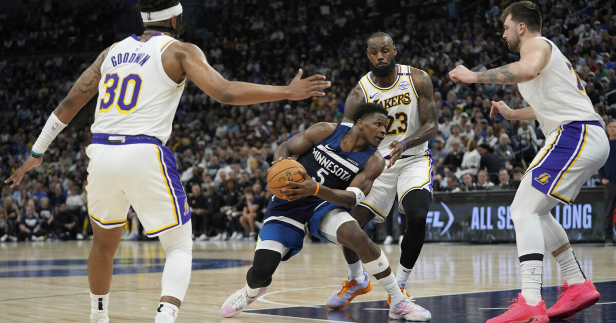 LeBron James da Ilfattoquotidiano.it lebron james e doncic non bastano delusione lakers eliminati al primo turno dai minnesota twolves