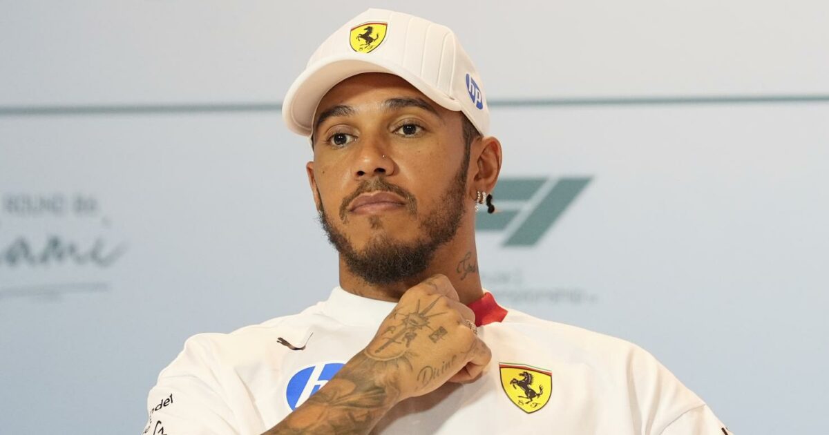 F1, Hamilton: “Non so cosa aspettarmi dal Gp di Miami. La Ferrari richiede uno stile di guida differente dal mio” F1, Hamilton: “Non so cosa aspettarmi dal Gp di Miami. La Ferrari richiede uno stile di guida differente dal mio”