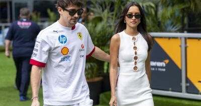 Copertina di F1, figuraccia Ferrari a Miami: Leclerc si schianta durante il giro di schieramento, non parteciperà alla Sprint race