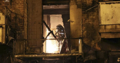 Copertina di Zelensky: “Tregue di Putin? Troppo brevi per colloqui seri”. Mosca: se Kiev attacca nel V-Day non arriva al 10 maggio. Drone ucraino abbatte jet russo