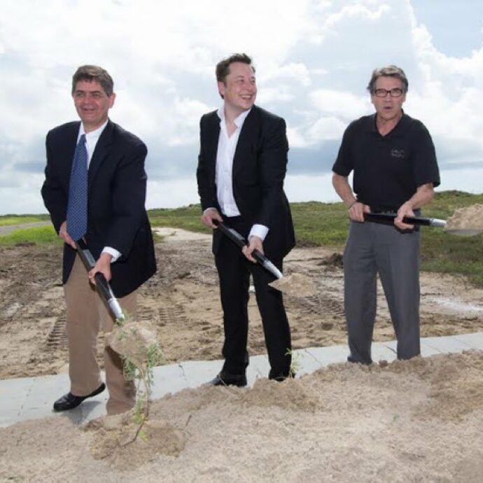 Un nome di fantascienza e un padrone (quasi) assoluto: Elon Musk fonda la sua città. Ecco dov’è Starbase, come funziona e chi sono i suoi abitanti