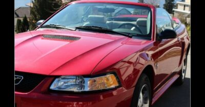 Copertina di Catawiki, all’asta la Ford Mustang di Richard Gere e una selezione di auto d’epoca cabrio
