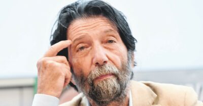Copertina di Massimo Cacciari: “Se la Germania  mette al bando Afd, la democrazia si spara nelle palle”