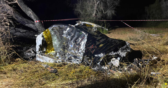 Brindisi, si ribaltano con la Porsche presa a noleggio e finiscono contro un albero: morti il giovane alla guida e due ragazze