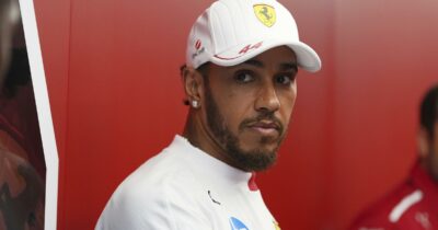 Copertina di F1, Gp Miami | Domina Piastri e la McLaren. Ferrari da incubo: scintille Leclerc-Hamilton, il britannico furioso via radio