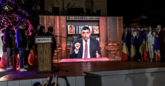In Romania stravincono i nazionalisti: Simion supera il 40% e raddoppia i voti di Georgescu. Si decide al ballottaggio