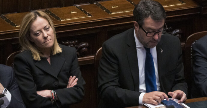 Salari, Fratelli d’Italia dice no alla proposta della Lega per l’adeguamento automatico all’inflazione. E rispolvera la delega dimenticata