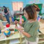 Copertina di A Gedda nel nome di Montessori, la scuola italiana che promuove inclusione, pace e futuro