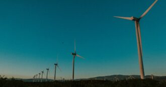 “L’energia pulita non serve senza decrescita. I giovani non l’hanno capito, le associazioni sono in crisi”: la provocazione di un ambientalista