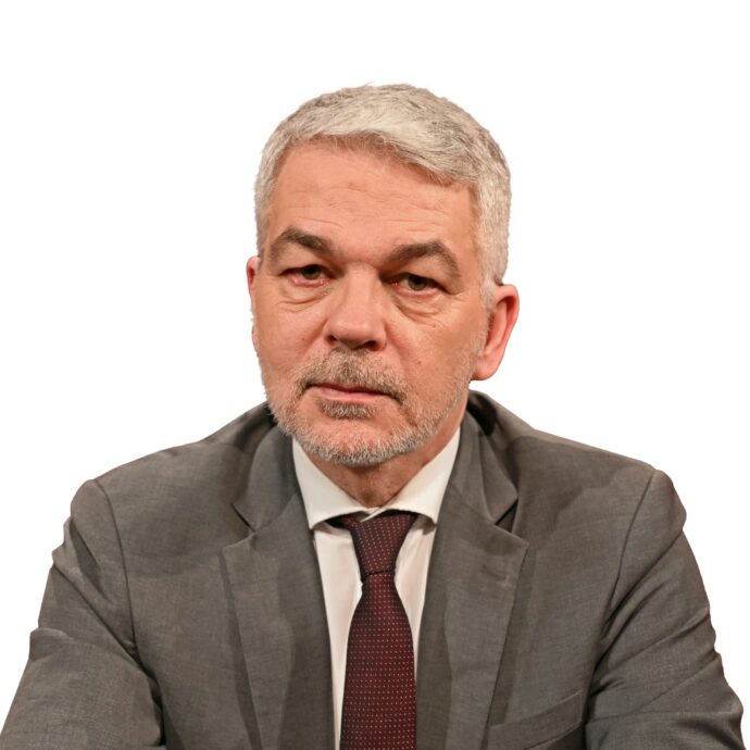 Carlo Masala: “Ecco i limiti del Rearm. Senza gli Usa la difesa europea è al buio”