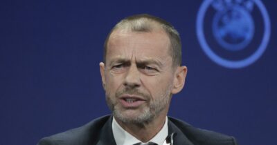 Copertina di Ceferin rimprovera l’Italia: “I vostri stadi sono una vergogna. È tempo di agire”