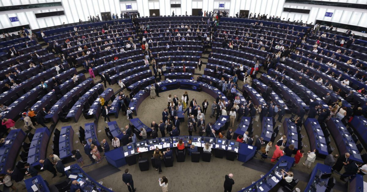 Shock in Ue per la bocciatura di Merz al Bundestag: Bruxelles vuole la Germania stabile per andare avanti con le riforme Shock in Ue per la bocciatura di Merz al Bundestag: Bruxelles vuole la Germania stabile per andare avanti con le riforme