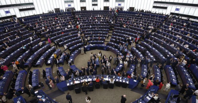 Shock in Ue per la bocciatura di Merz al Bundestag: Bruxelles vuole la Germania stabile per andare avanti con le riforme