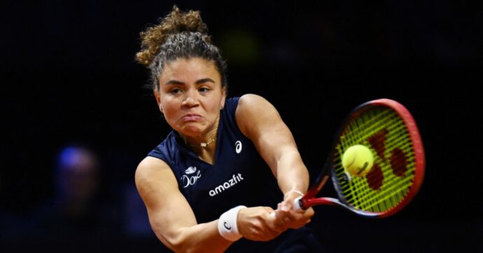 Paolini criticata per la sua altezza: “Alcuni scherzano, ma chi ascolta se lo ricorda per tutta la vita”