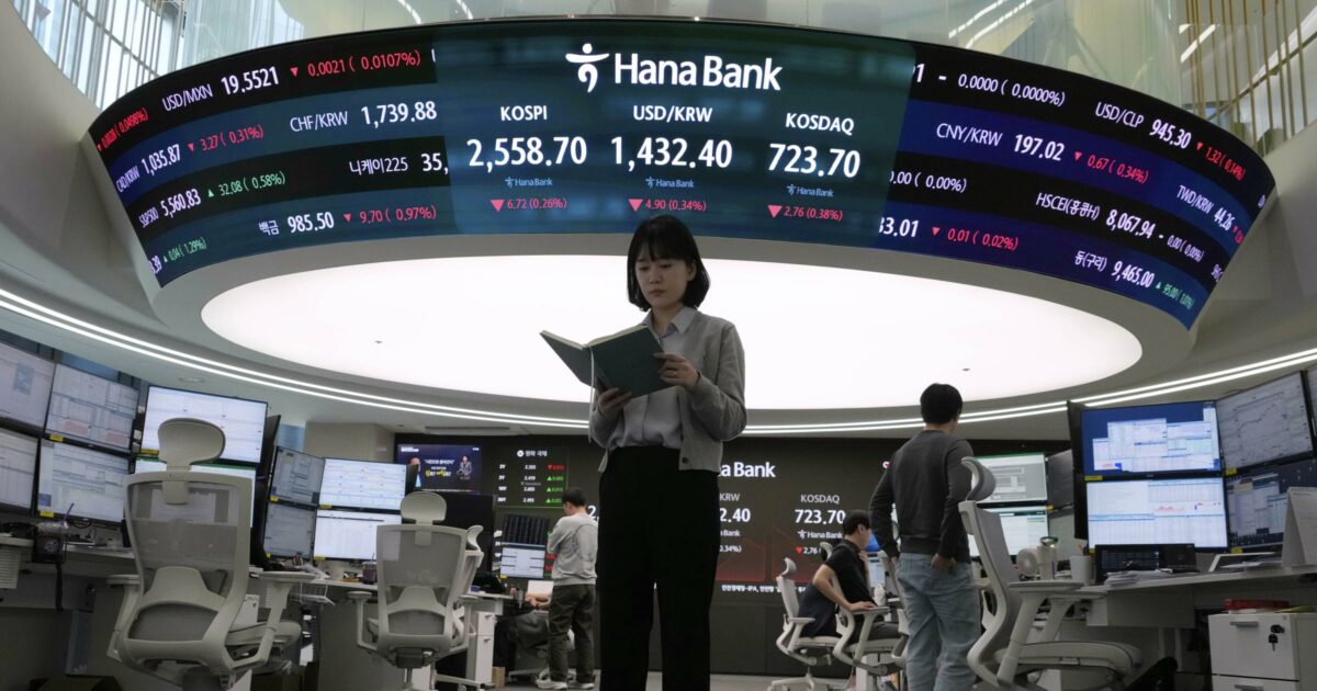 Le valute asiatiche continuano a rafforzarsi su quella Usa. “Potrebbe essere un inizio di de dollarizzazione” Le valute asiatiche continuano a rafforzarsi su quella Usa. “Potrebbe essere un inizio di de dollarizzazione”
