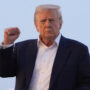 Copertina di Trump promette: “Faremo arrivare cibo a Gaza”. Hamas: “Così trattare non ha più senso” - Da Parigi a Pechino, il no al piano di invasione di Israele nella Striscia