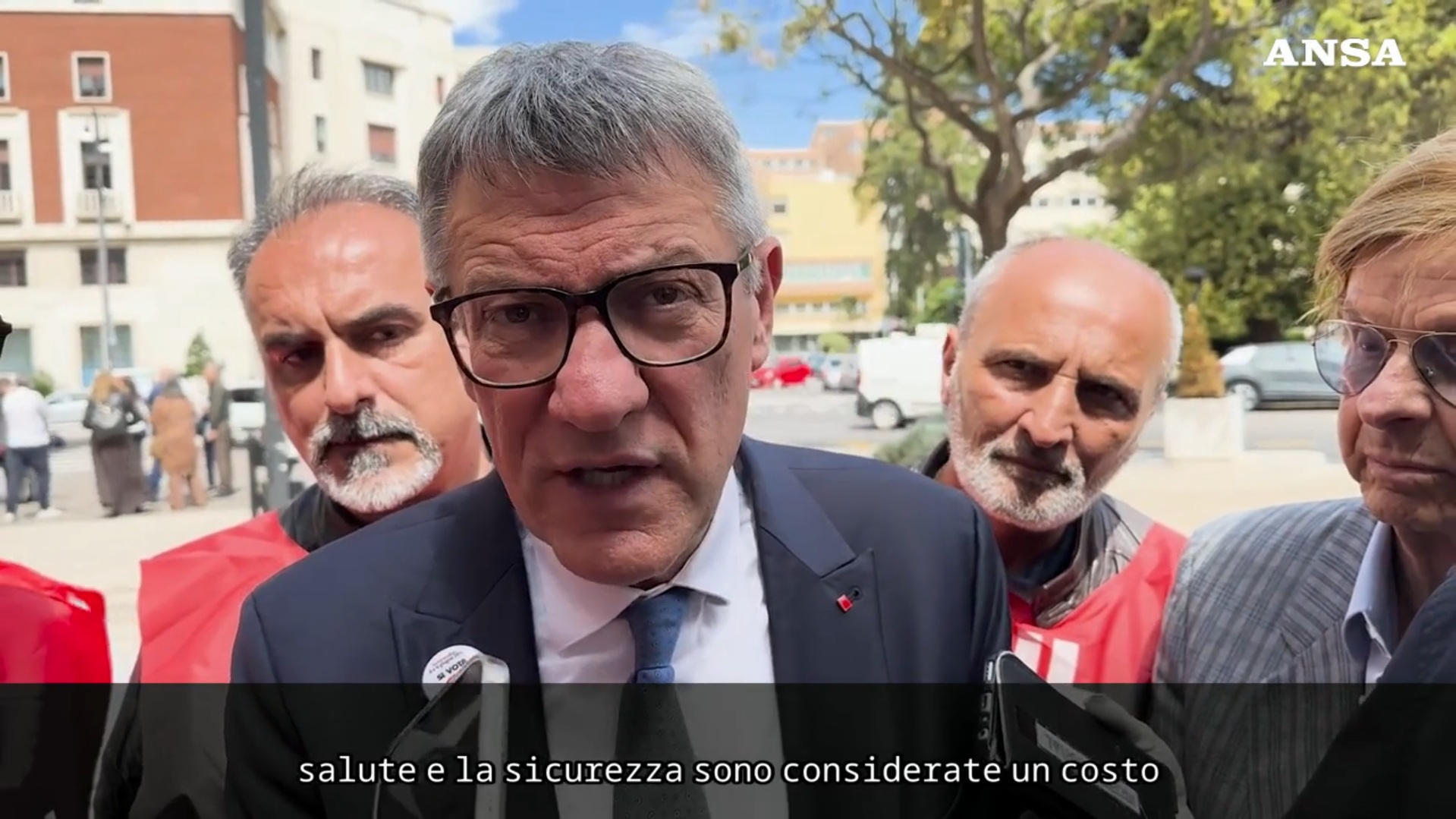 Landini Altre da Ilfattoquotidiano.it landini altre morti sul lavoro è una strage non un emergenza salute e sicurezza considerati un costo