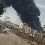 Copertina di Israele, raid in Yemen: “Distrutti aerei civili e terminal all’aeroporto di Sanaa”. Houthi: “Varcata linea rossa, risponderemo”