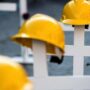 Copertina di Incidente sul lavoro a Taranto: 55enne trovato morto in un’azienda di autodemolizioni