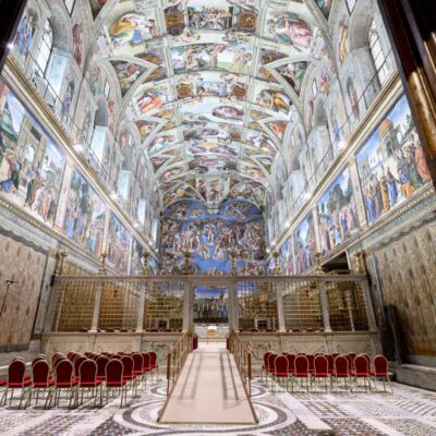 Copertina di Conclave, prima fumata per il successore di Francesco