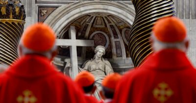 Copertina di Donne diacono? Non sia mai: il Vaticano di Papa Leone XIV boccia duramente la proposta nata con Bergoglio