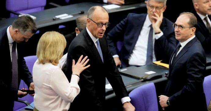 Germania, Merz parte debole: la “Koalition” non tiene al primo voto