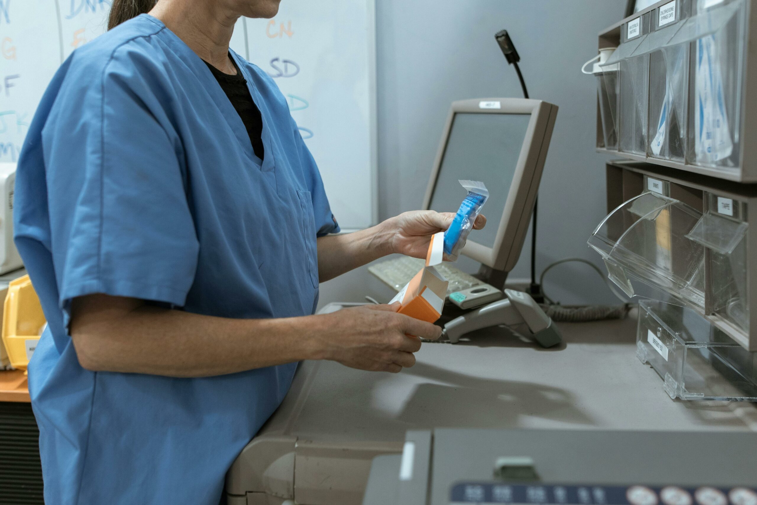 sanità privata in sciopero il 22 maggio contratto bloccato da anni le aziende pretendono che a pagare sia lo stato
