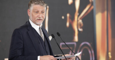 Copertina di Il rito ammuffito del David di Donatello mentre il cinema italiano boccheggia: c’è un deficit di trasparenza