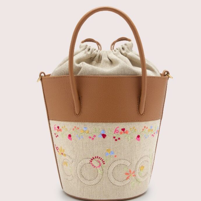 Festa della mamma, la guida completa alle idee regalo per tutte le tasche: dall’app per il pilates in casa al diffusore d’essenze e la borsa del momento