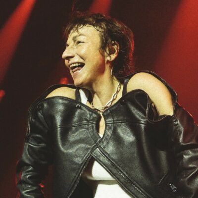 Copertina di Gianna Nannini: “Il palco? Io lo vivo in trance. Il tour d’addio a 90 anni”