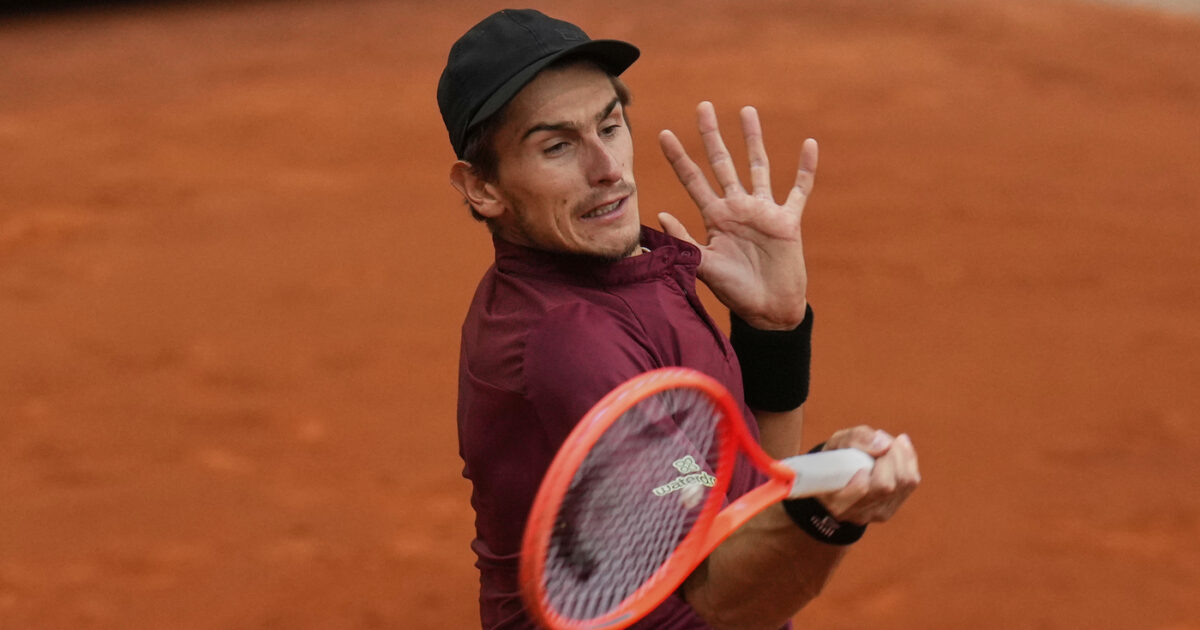 Internazionali Arnaldi da Ilfattoquotidiano.it internazionali arnaldi cade subito a roma bautista agut vince in due set