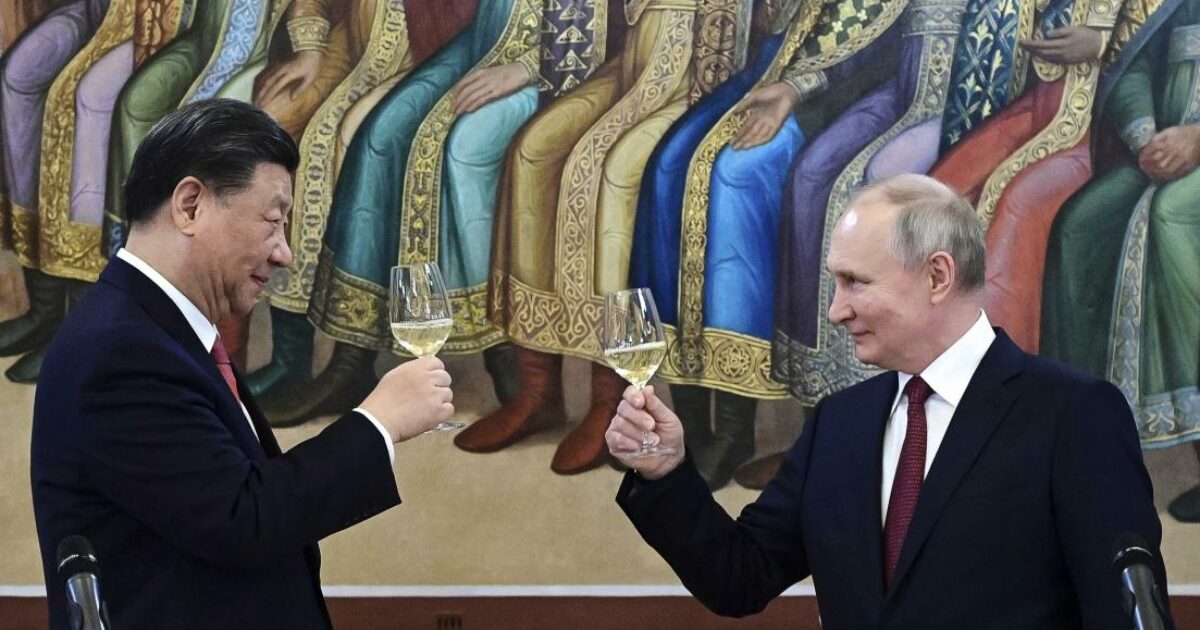 Putin incontra Xi: “I nostri legami non sono contro nessuno”. E il leader cinese attacca Trump: “Insieme contro il bullismo egemonico” Putin incontra Xi: “I nostri legami non sono contro nessuno”. E il leader cinese attacca Trump: “Insieme contro il bullismo egemonico”