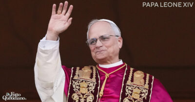 Copertina di Il nuovo Papa è l’americano Prevost: ha scelto il nome di Leone XIV. Subito l’appello per la pace “disarmata e disarmante”. Poi l’uscita a sopresa