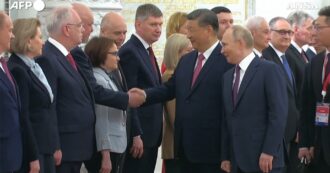 Copertina di Xi Jinping incontra Putin al Cremlino: i colloqui prima delle celebrazioni per gli 80 anni dalla vittoria sulla Germania nazista