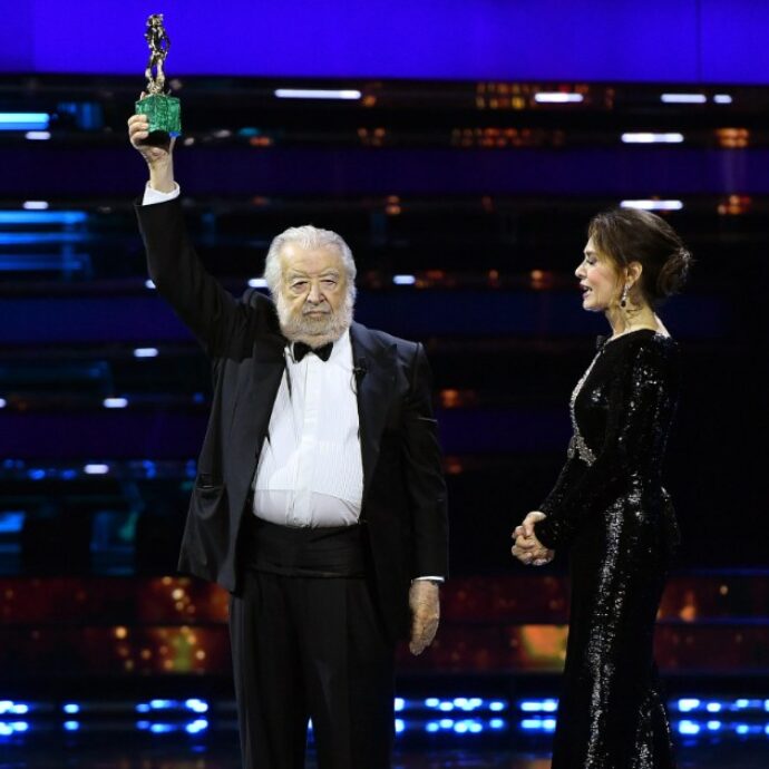 David 2025, “Schlein telefoni a Meloni per salvare il cinema italiano”. Lo show di Pupi Avati davanti alla Borgonzoni