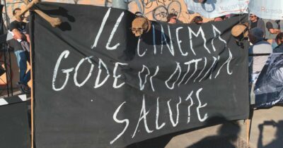Copertina di “Il cinema è in crisi nera”: i premi non fermano  le proteste su tax credit, sussidi e salari dignitosi