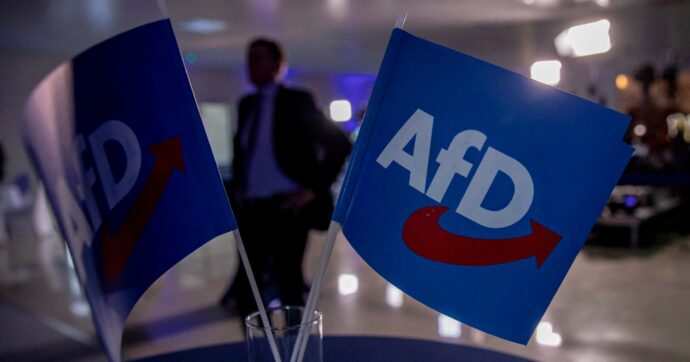 Germania, l’estrema destra di AfD triplica i voti alle elezioni locali e porta 3 candidati sindaci al ballottaggio