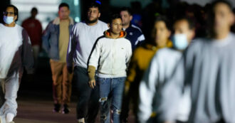Remigrazione: così l’estrema destra europea riduce il confine tra sicurezza e repressione